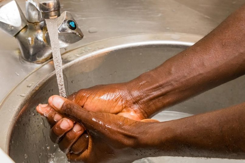 where-is-it-acceptable-for-food-handlers-to-wash-hands-in-texas